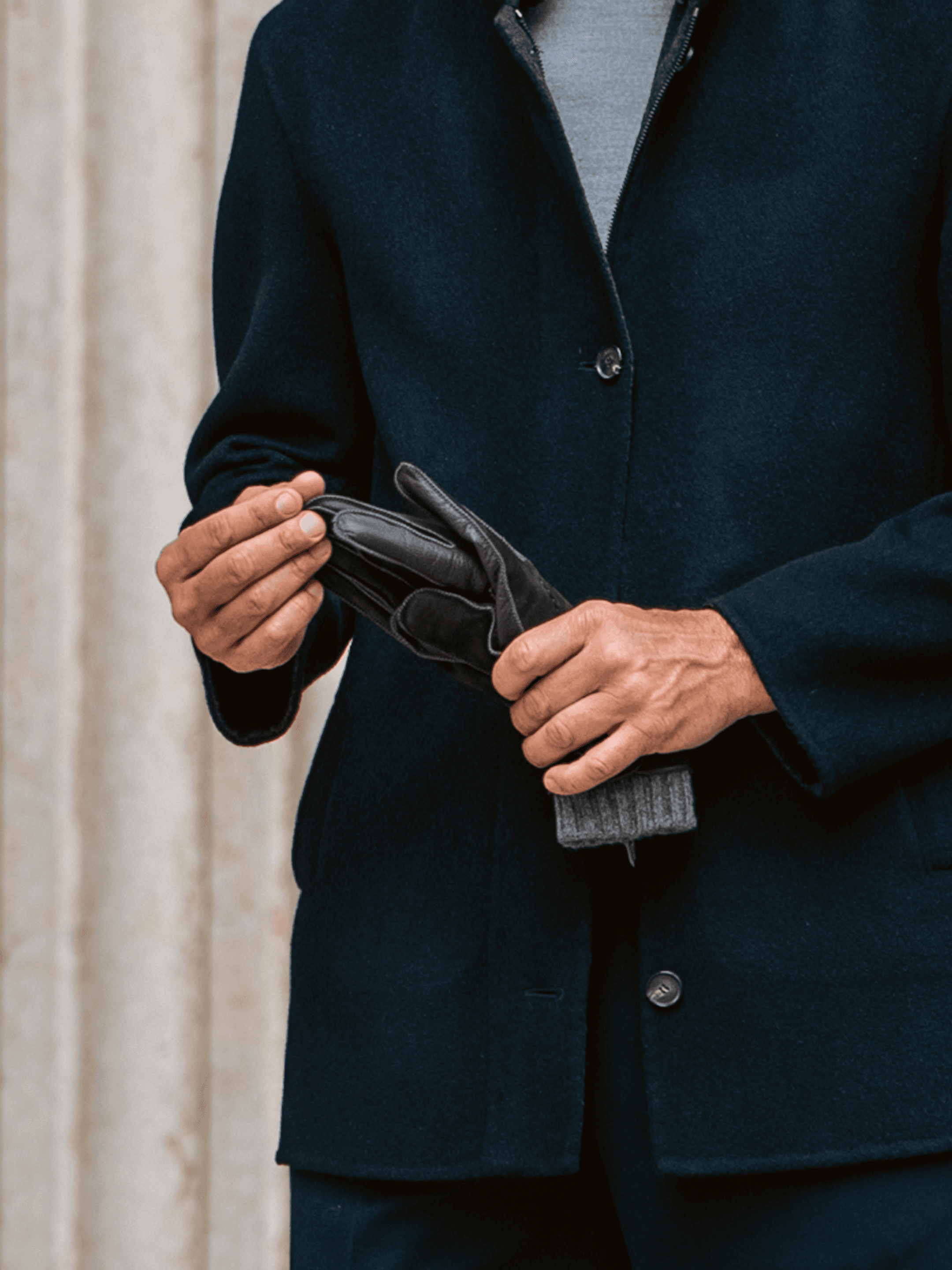 Manto cashmere coat with fur lined neck